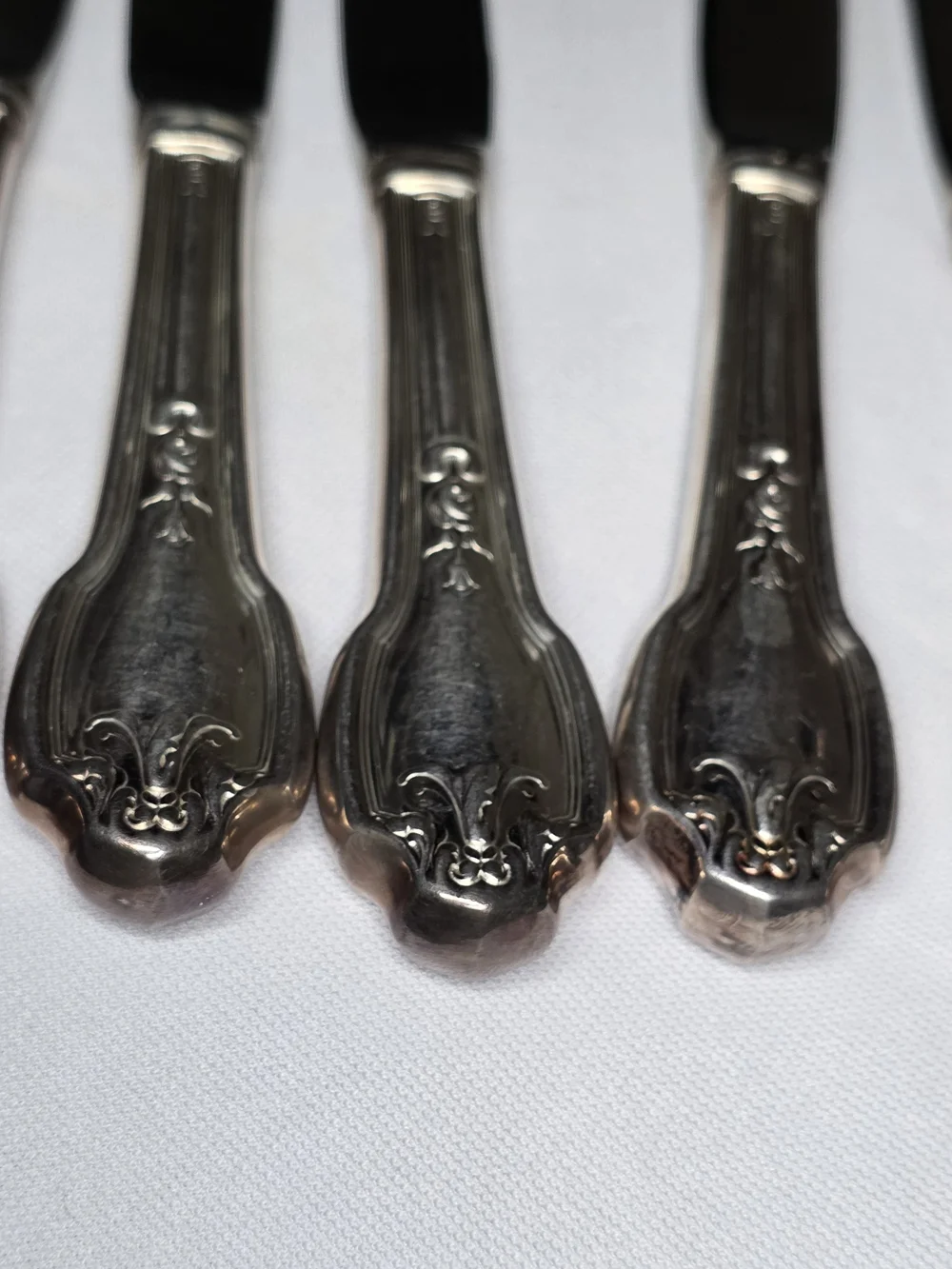 Vintage International Silver Falmouth Dinner Knife Silverplate Fontainebleau Sty